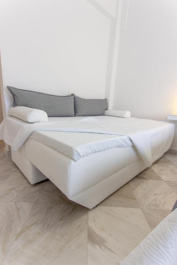 Ilion Luxury Studios Asprovalta Bagian luar foto